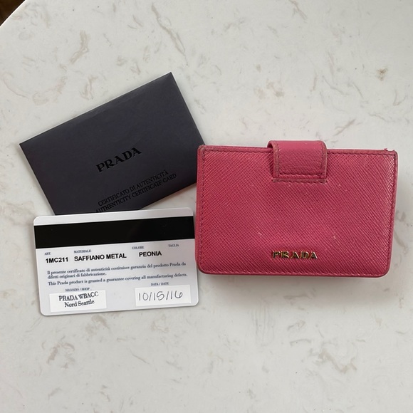 Prada Saffiano Pink Wallet - Picture 4 of 8